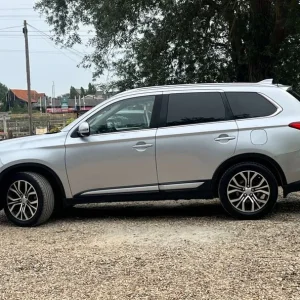 2016 Mitsubishi Outlander 2.3 Diesel 4x4 5-door SUV - Image 8