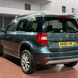 2016 Skoda Yeti 1.2 TSI SE DSG Euro 6 5-door Hatchback - Image 4