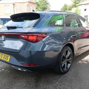 2020 SEAT Leon 1.5 eTSI MHEV Hybrid - Image 4