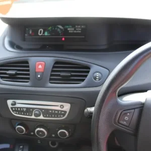2012 Renault Scenic 1.6 VVT I-Music 5-door MPV - Image 4