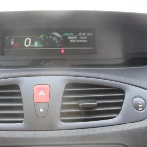 2012 Renault Scenic 1.6 VVT I-Music 5-door MPV - Image 7