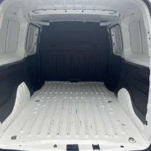 2022 Vauxhall E-Combo LWB Dynamic 100KW 50KWH with Air Con - Image 7