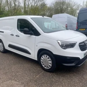 2022 Vauxhall E-Combo LWB Dynamic 100KW 50KWH with Air Con