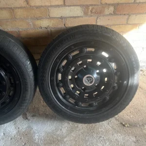 18 inch wolfrace wheels and tyres - Image 2