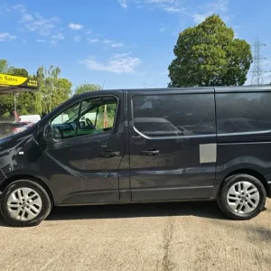 2021 Nissan NV30 or Tekna Panel Van - Image 4