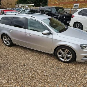 Volkswagen Passat 1.4 TSI BlueMotion R-Line DSG - Image 6