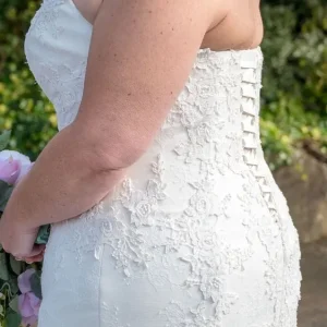 Fishtail wedding dress - Image 3