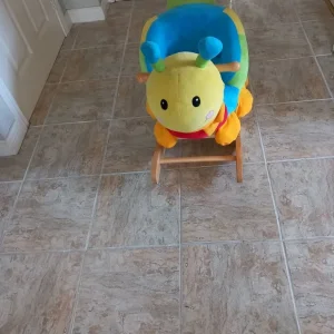 Rocking caterpillar - Image 2