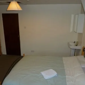 2nd floor bedroom with wash hand basin - Image 5