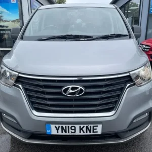 2019 Hyundai i800 2.5 CRDi SE Nav Euro 6 5dr MPV Diesel Manual - Image 6