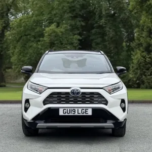 2019 Toyota RAV4 Hybrid 4x4 Estate - Image 6