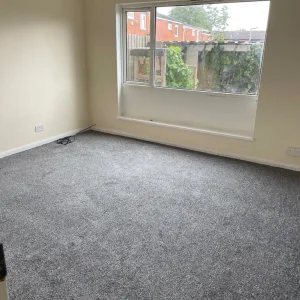 3 bed house in Brookside - Image 4