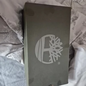 Junior Timberland 6" Premium Boots - Image 3