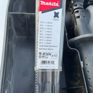 Makita HR2470WX 240v hammer drill with bits and carry case - Image 4