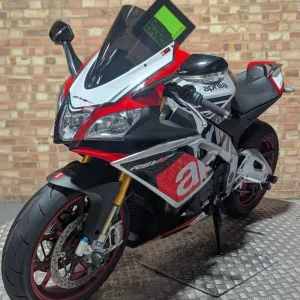 Aprilia RSV4 RF - Image 6