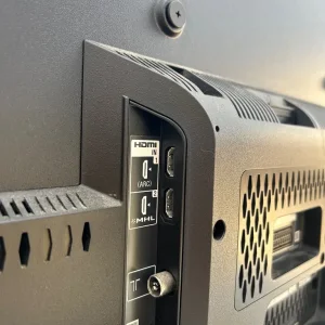 Sony LCD Bravia 35" TV - Image 5