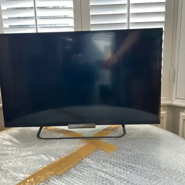 Sony LCD Bravia 35" TV