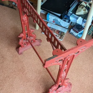 Table from old sewing machine base - Image 4