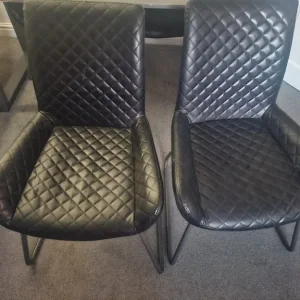 6 seater dining table with 4 chairs and 1 bench chair - Image 8