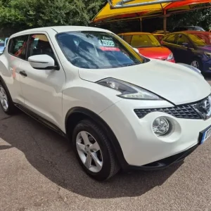2014 Nissan Juke VISIA Hatchback Petrol Manual - Image 3