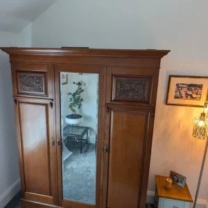 Antique wardrobe - Image 6