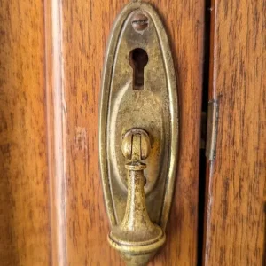 Antique wardrobe - Image 7