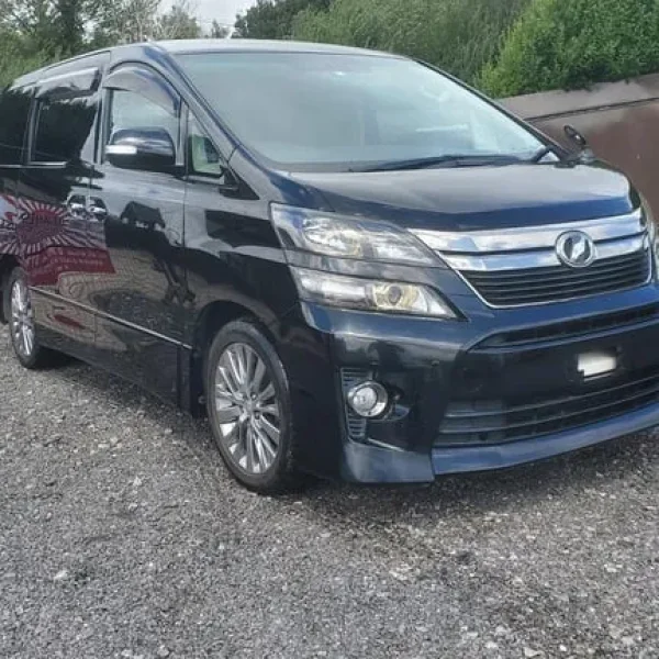 Toyota Vellfire Golden Eyes 2.4L Auto 7-Seater Japanese Import 2014
