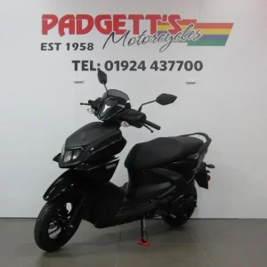 2025 Yamaha RAYZR scooter - Image 4