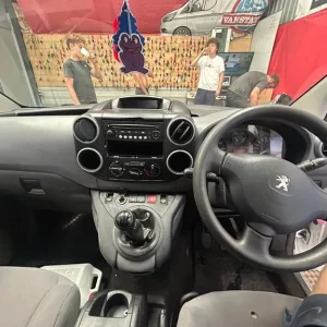 2016 Peugeot Partner Blue HDI Panel Van Manual - Image 7