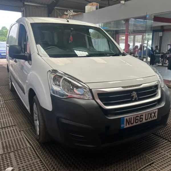 2016 Peugeot Partner Blue HDI Panel Van Manual