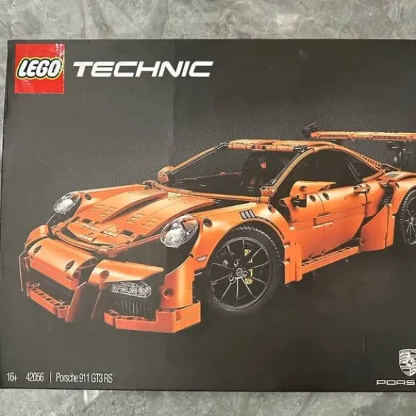 LEGO Technic Porsche 911 GT3 RS Building Kit