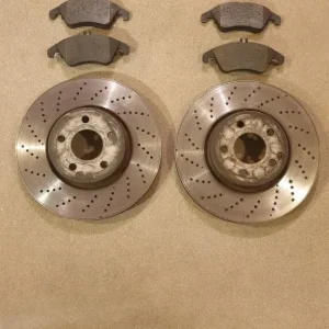 Front brake discs and pads for Mercedes E350 3.0 2012