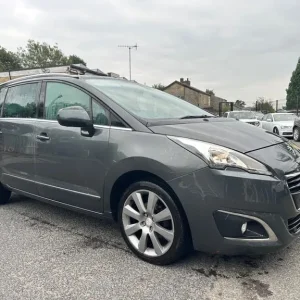 2015 Peugeot 5008 1.6 e-HDi Allure EGC Euro 5 5-door MPV - Image 3