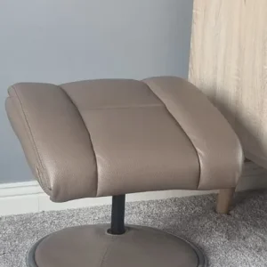 Pouffe leather