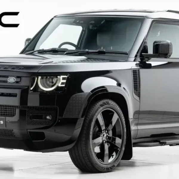 2025 Land Rover Defender 90 3.0 D350 X-Dynamic Hard Top (3-seat)