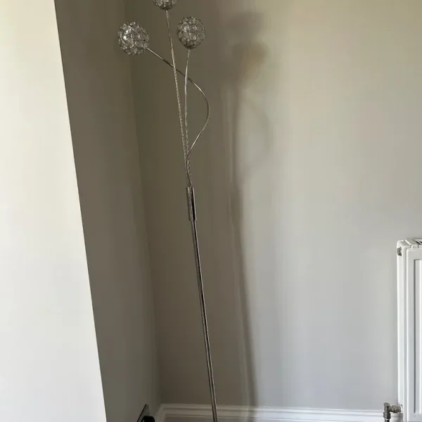 Floor lamp