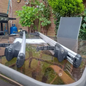 Genuine Renault roof bars - Image 3