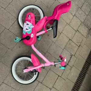 Children's pink unicorn bike