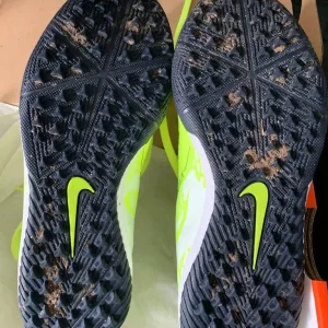 Nike Astro boots size 1 - Image 3