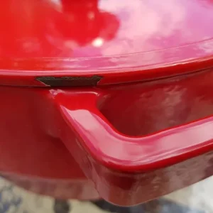 red pyrex enamelled cast iron creuset casserole dish - Image 3