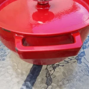 red pyrex enamelled cast iron creuset casserole dish - Image 6