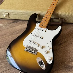 Fender Custom Shop 1956 Stratocaster Journeyman 2-Tone Sunburst - Image 3