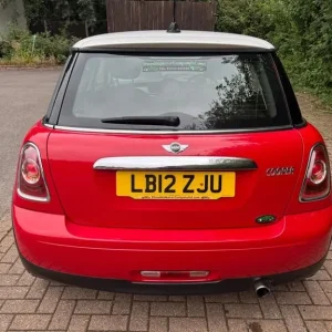 2012 MINI Cooper Hatchback 1.6 Manual with Alloy Wheels and Air Con - Image 4