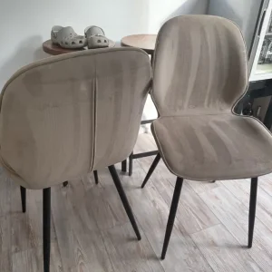 2 chairs