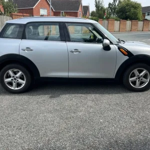 Mini Countryman Hatchback 2014 Manual 1.6 Cooper D - Image 6