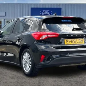 2019 Ford Focus 1.0 EcoBoost 125 Titanium 5dr Manual Hatchback Petrol Manual - Image 2