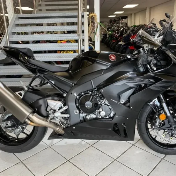 2022 Honda CBR1000RR-R Fireblade
