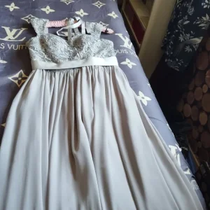 Bridesmaid or prom dress - Image 4