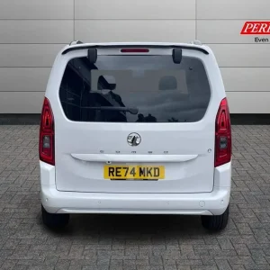 2024 Vauxhall Combo Life 100kW Ultimate 52kWh 5dr Auto Estate Electric - Image 5