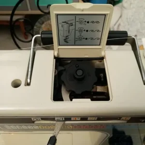 Toyota 7700 Sewing Machine - Image 5